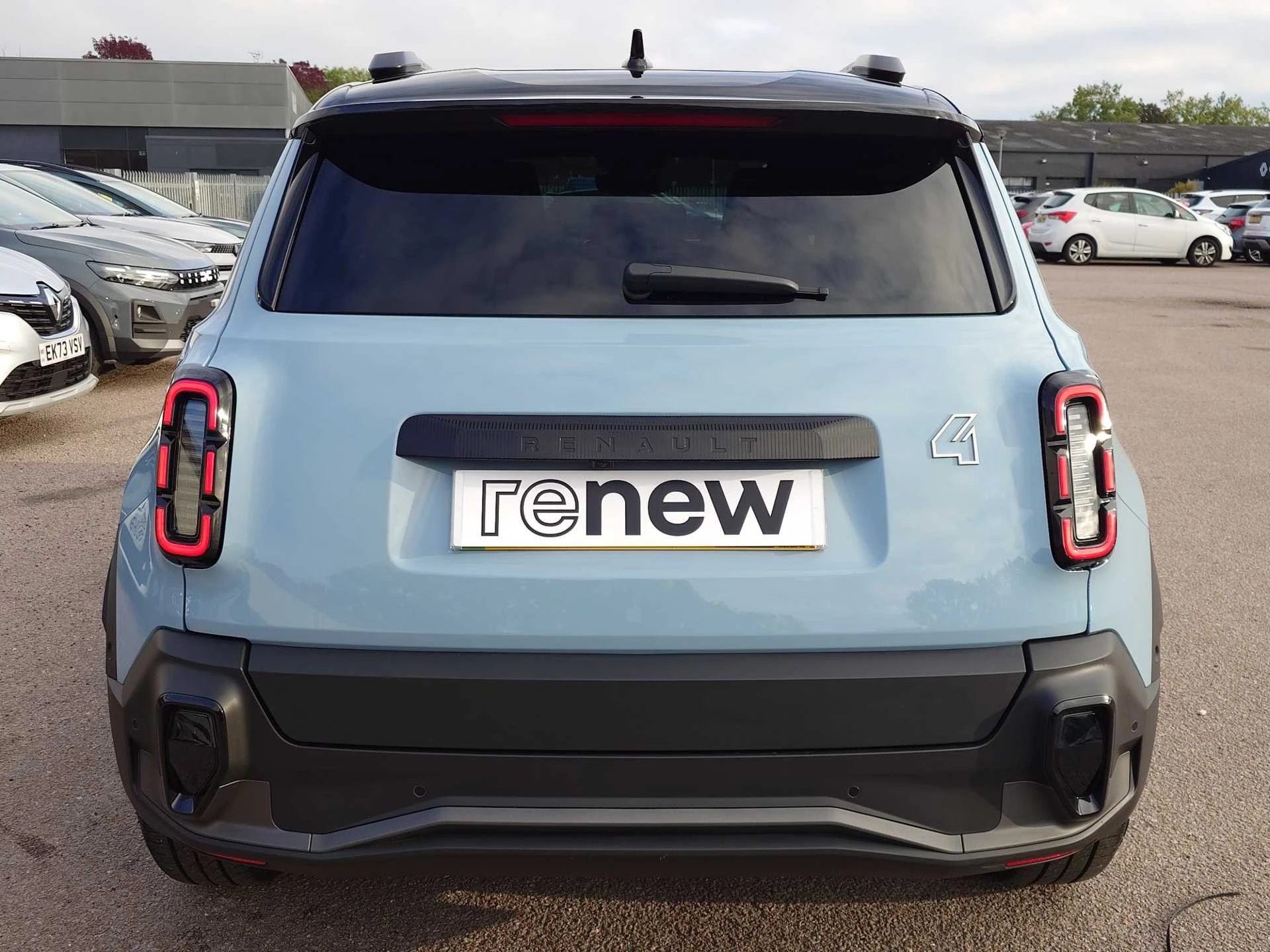 Vehicle image 7