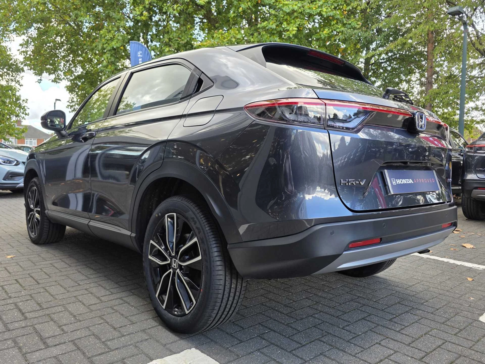 Vehicle image 3