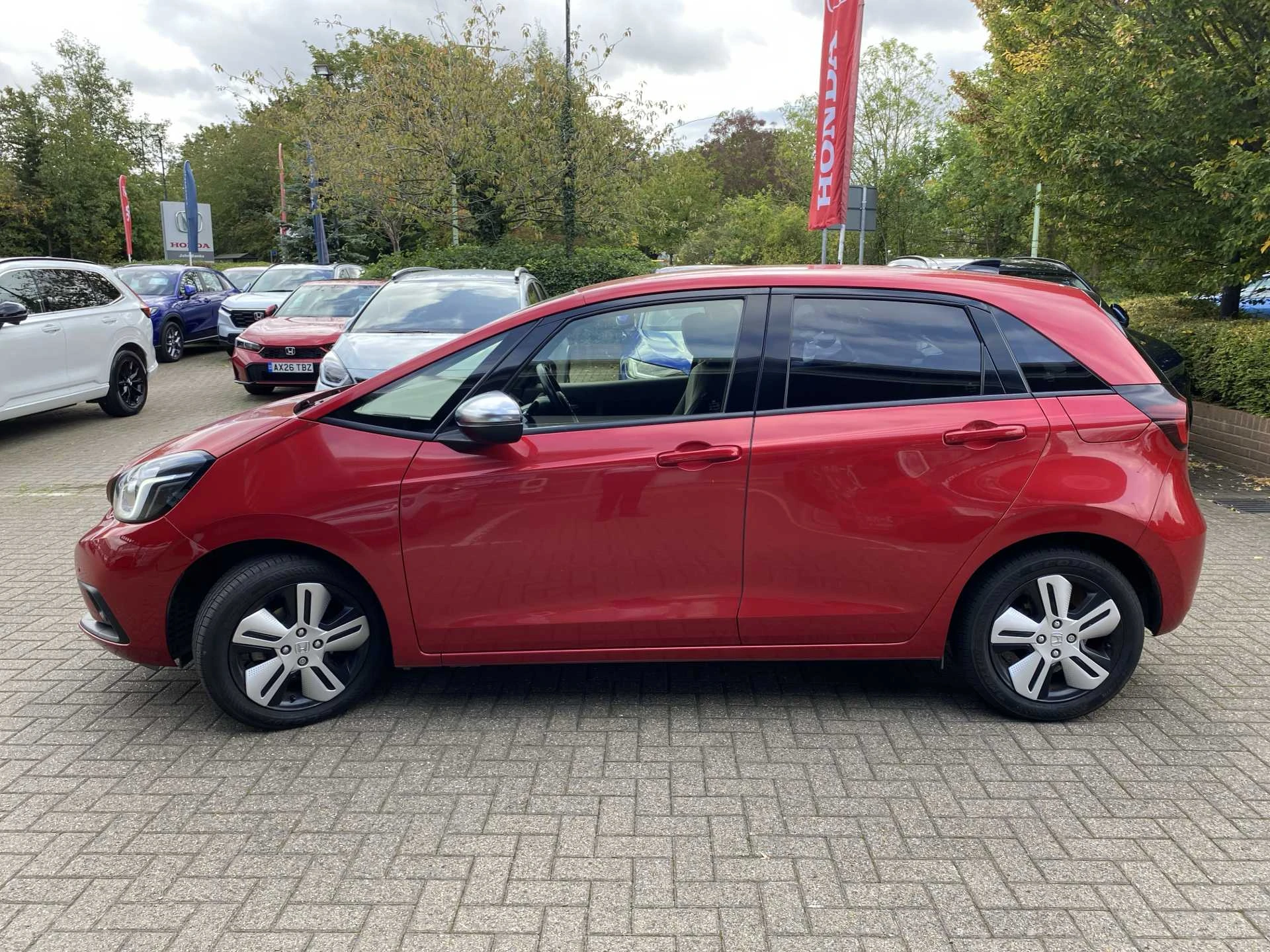 Vehicle image 4