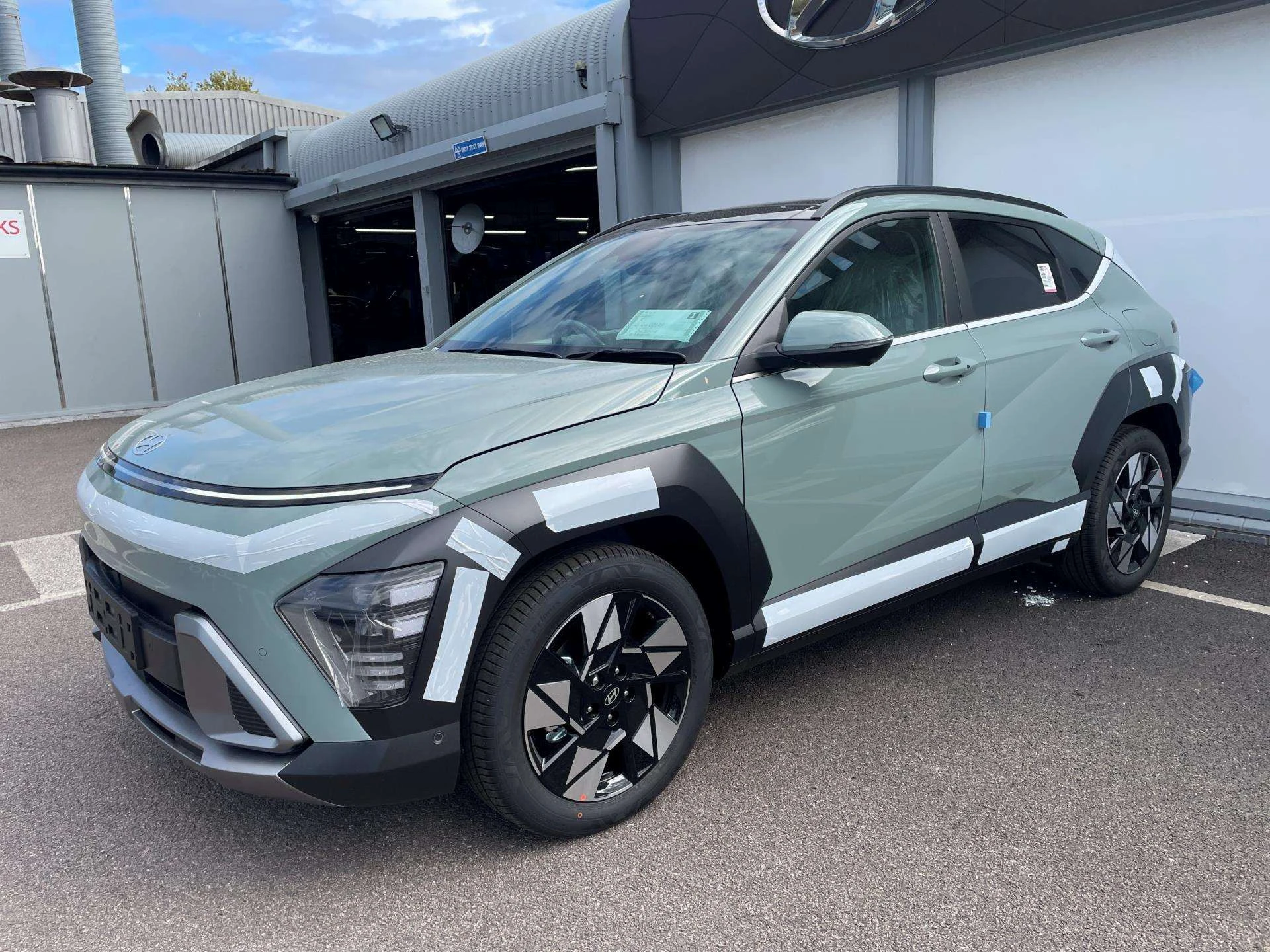 Vehicle image 6
