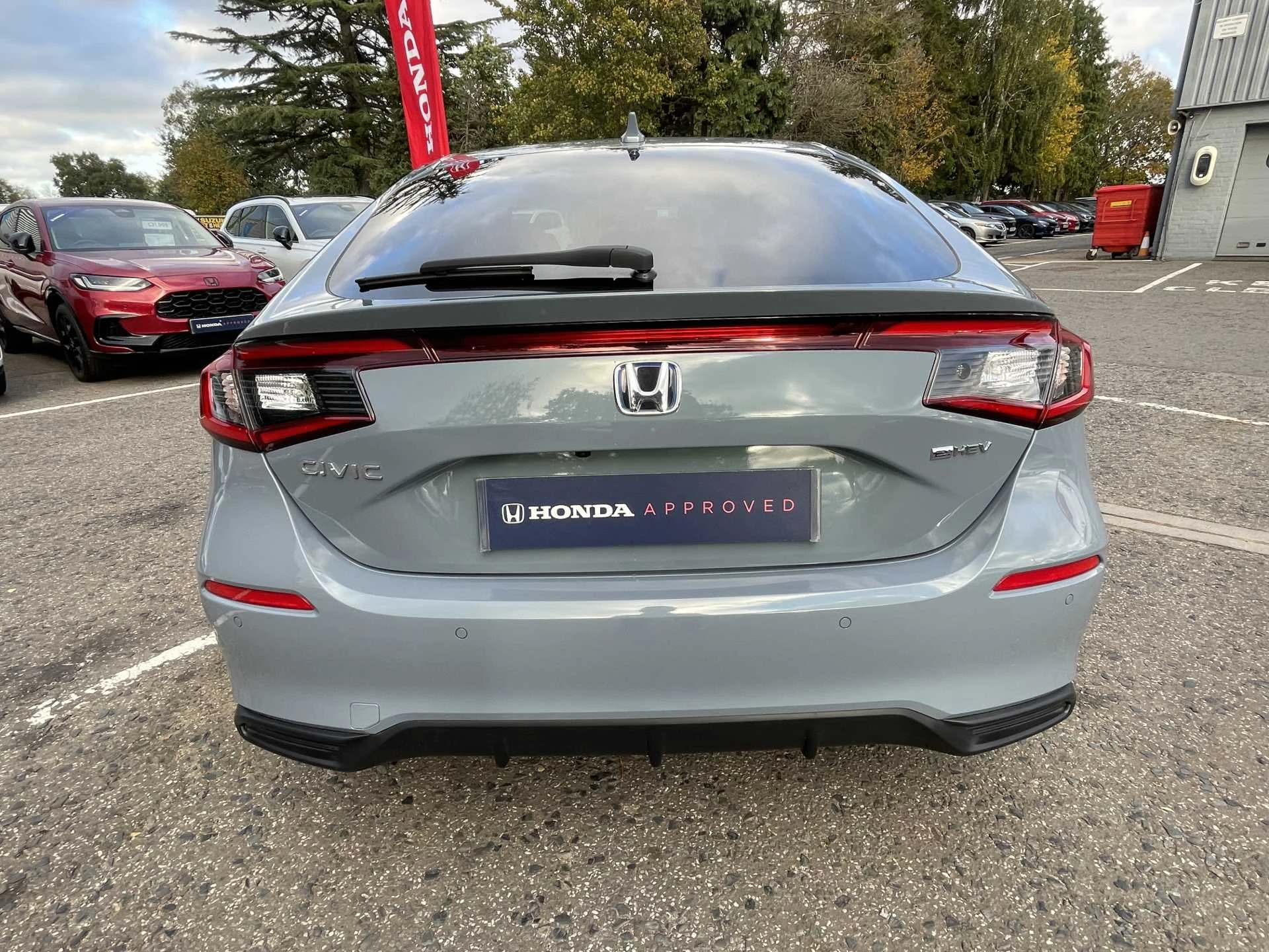 Vehicle image 7