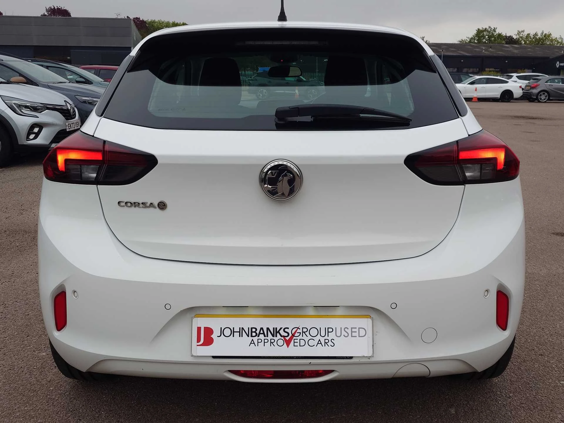 Vehicle image 7