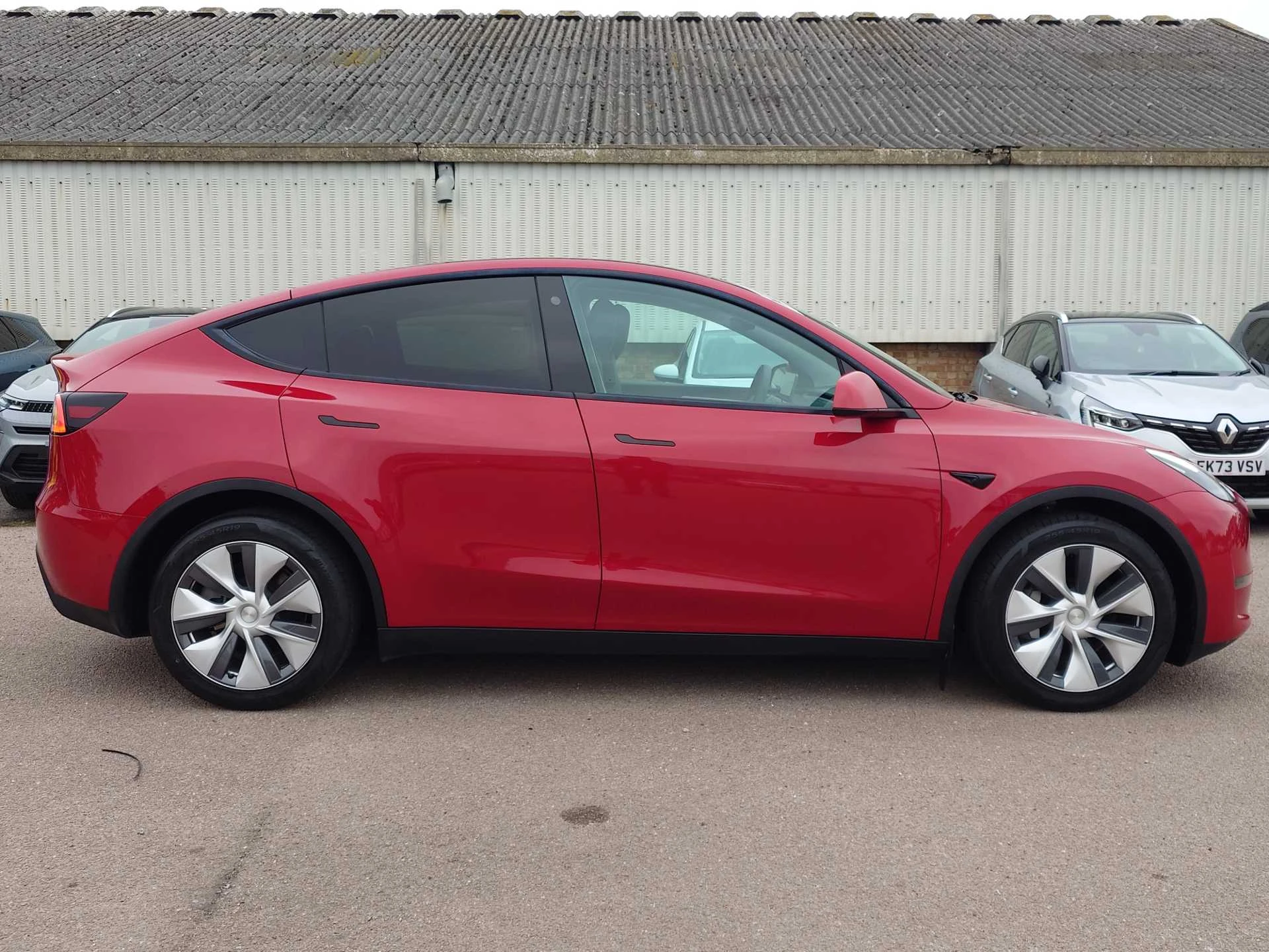 Vehicle image 5