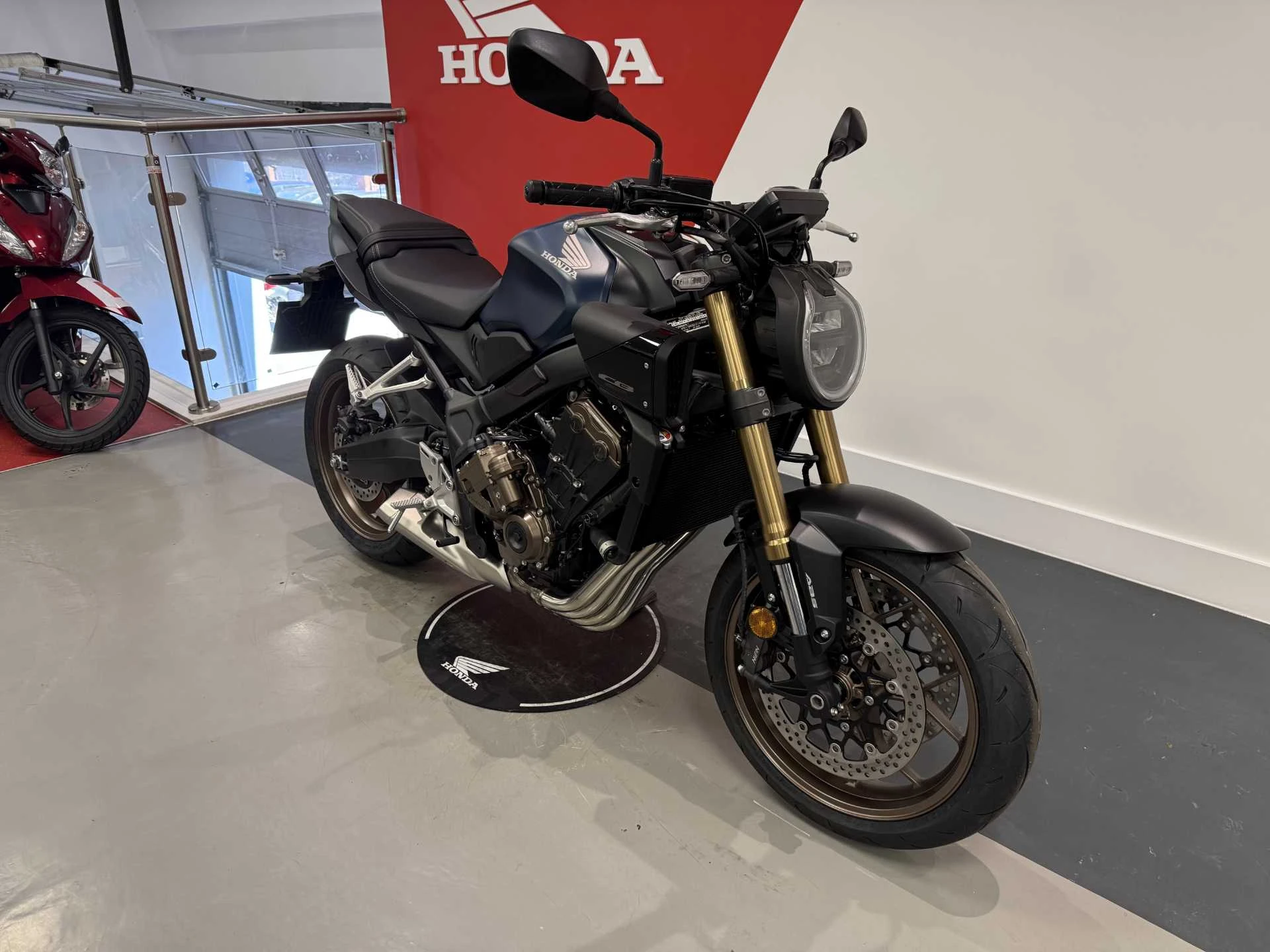 Vehicle image 2