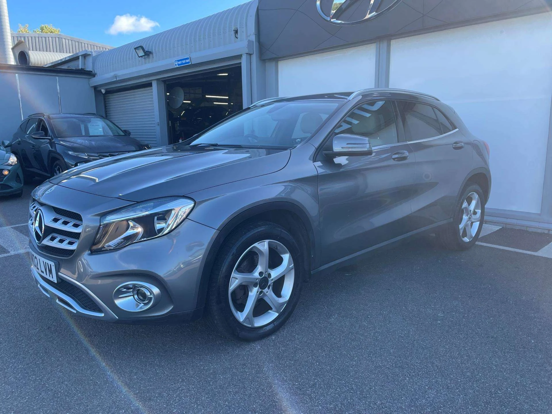 Vehicle image 6