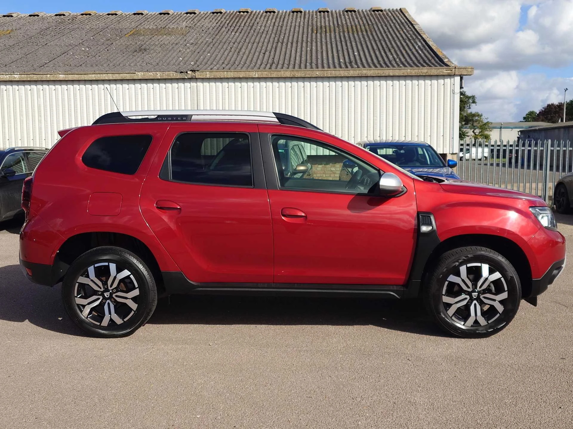 Vehicle image 5