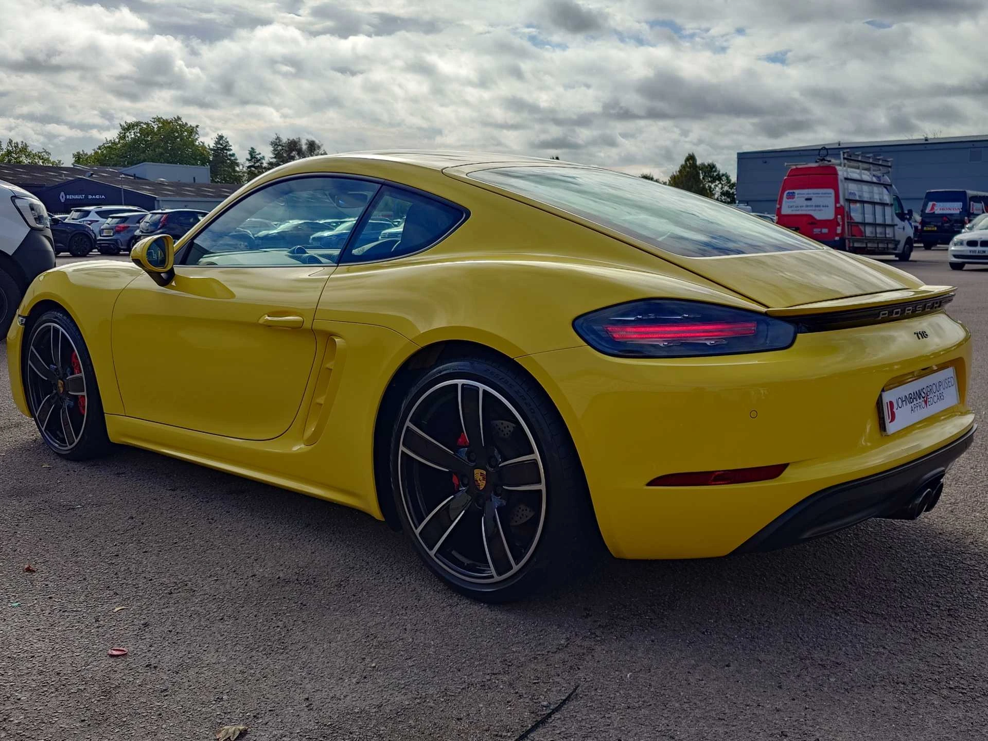 Vehicle image 3