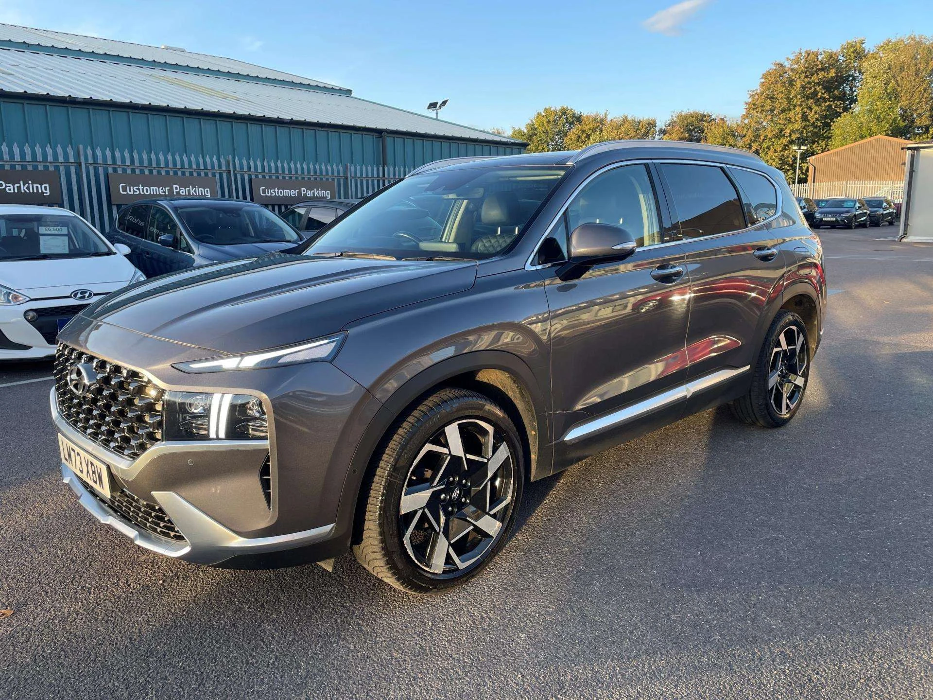 Vehicle image 3