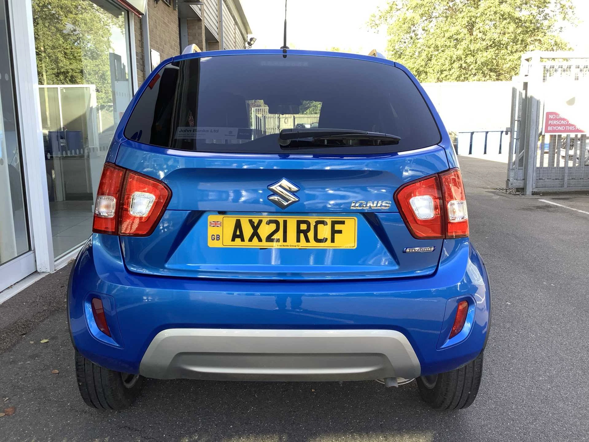 Vehicle image 6