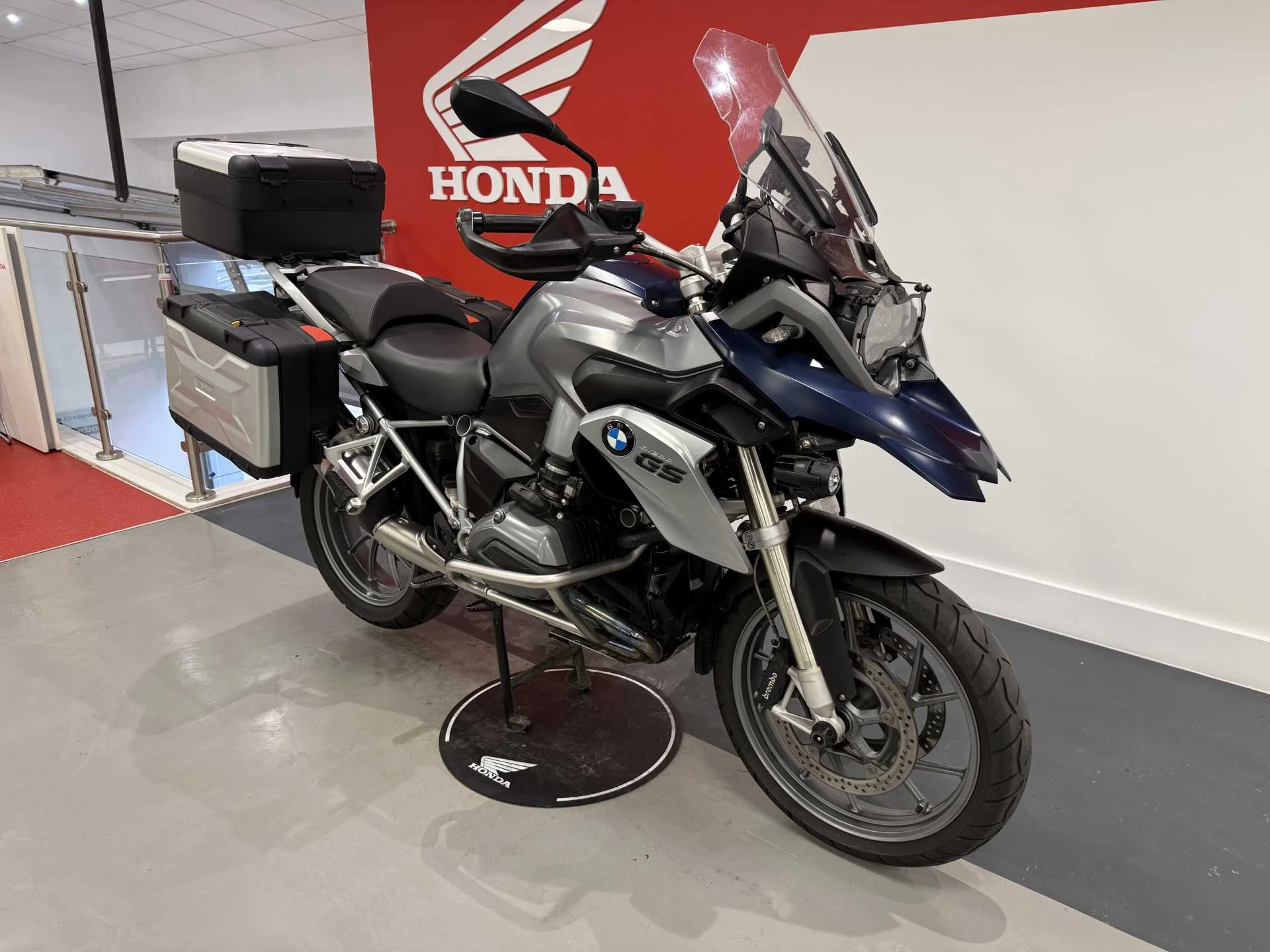 Vehicle image 2