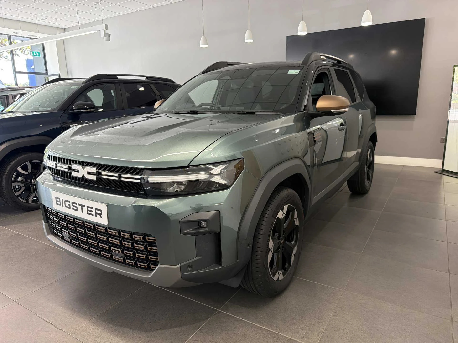Vehicle image 3