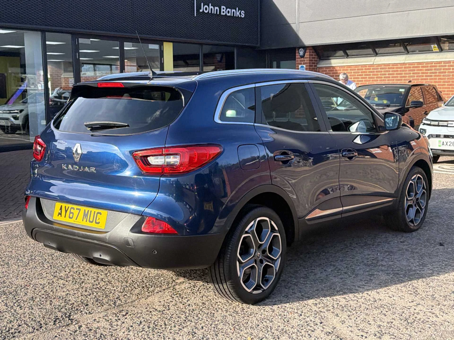 Vehicle image 4