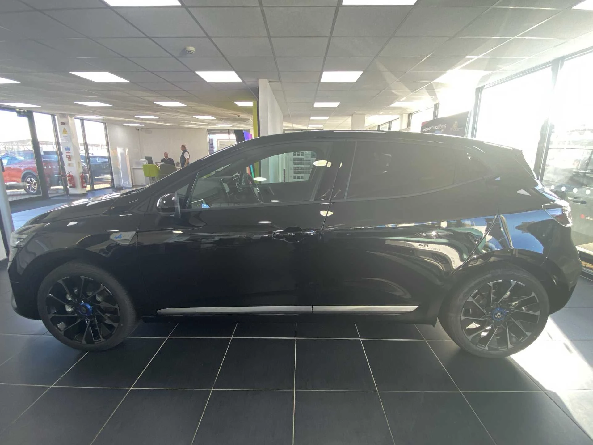 Vehicle image 3