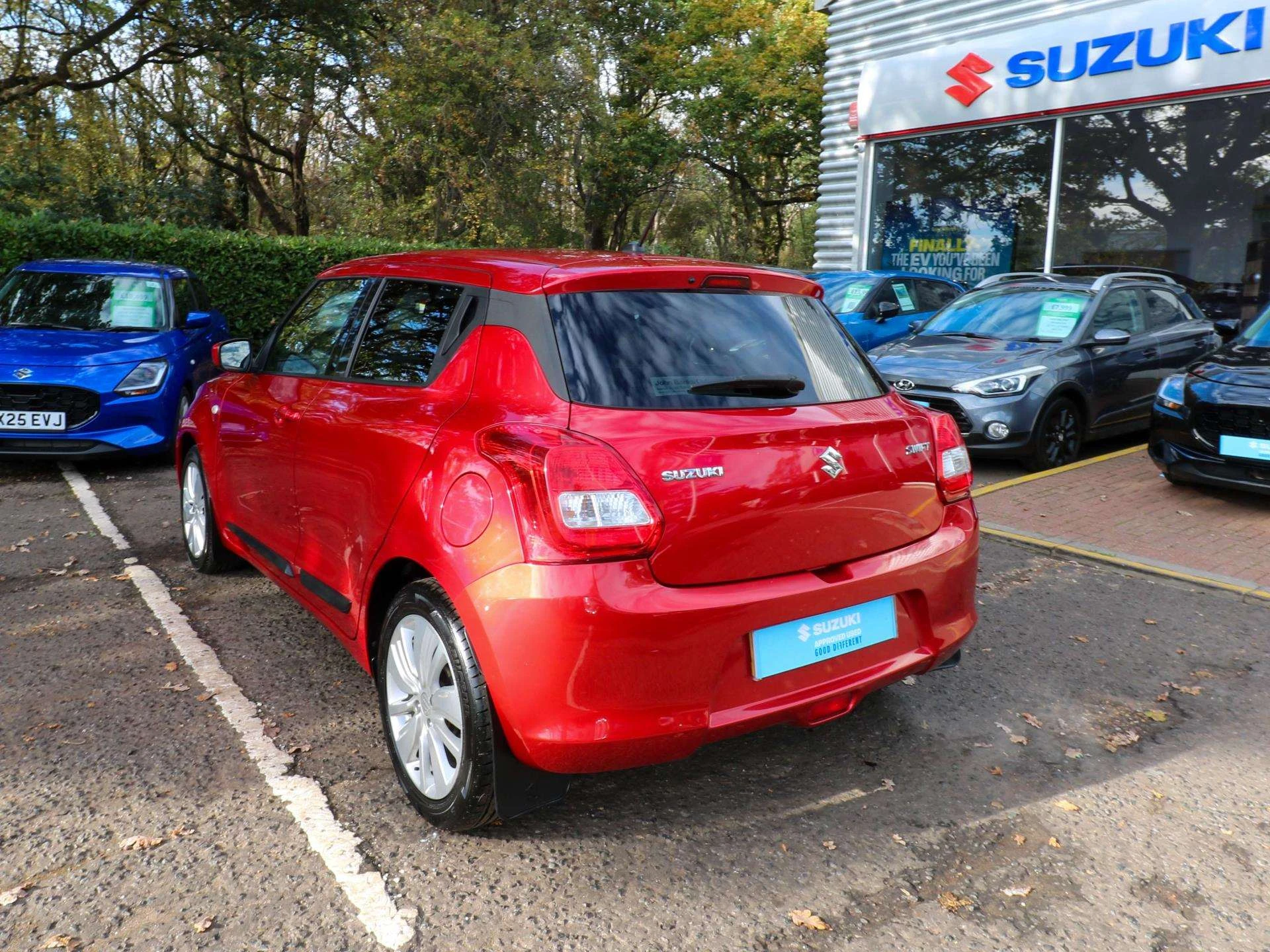 Vehicle image 4