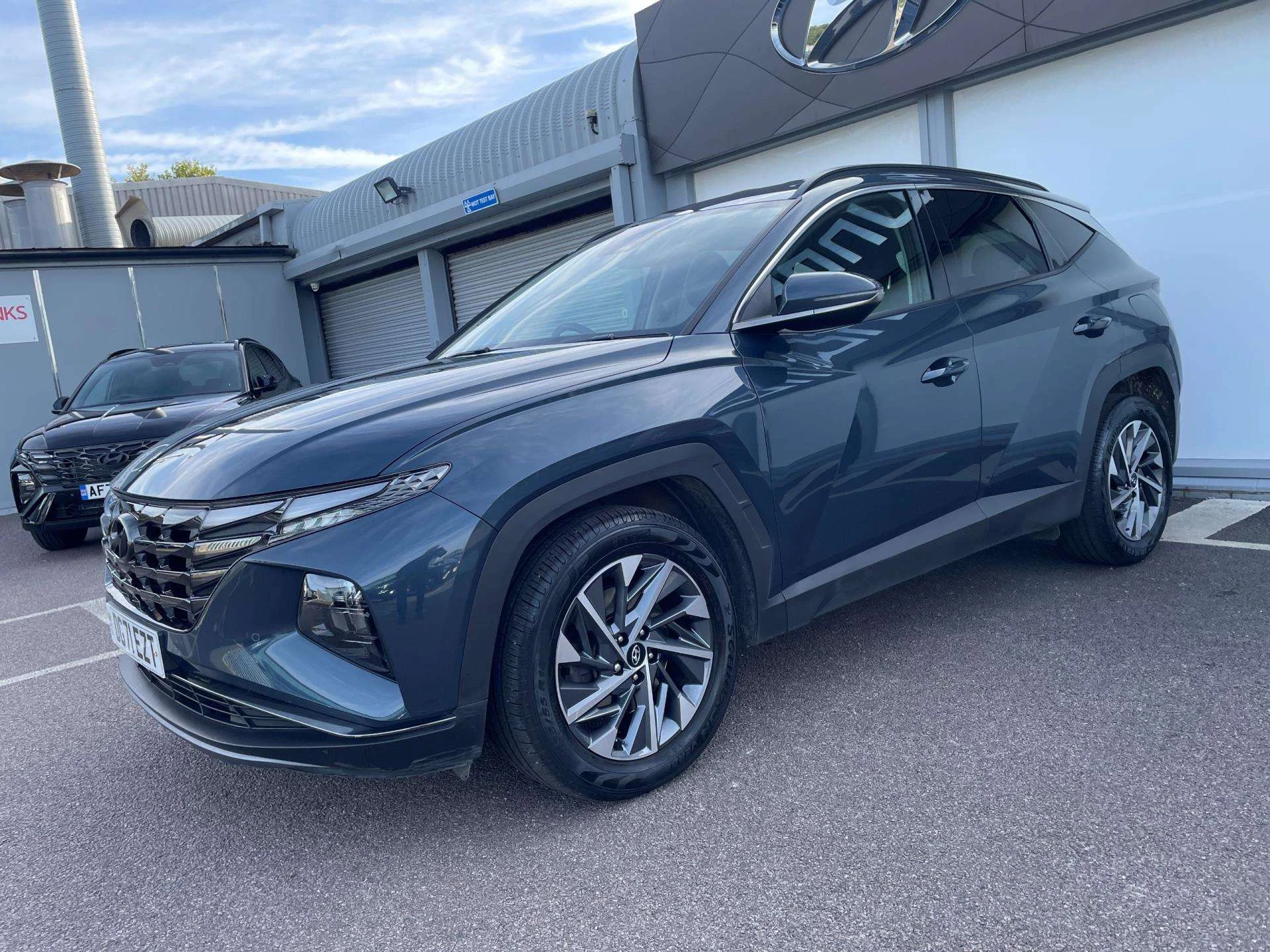 Vehicle image 6