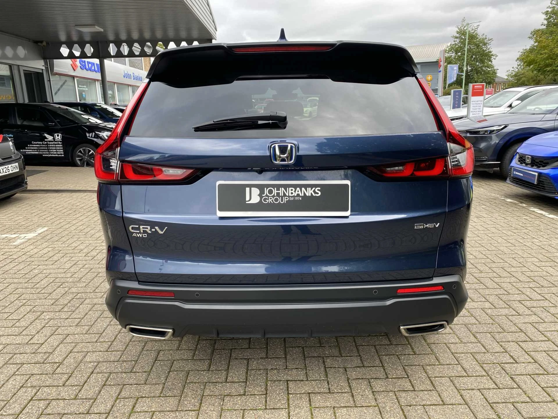 Vehicle image 6