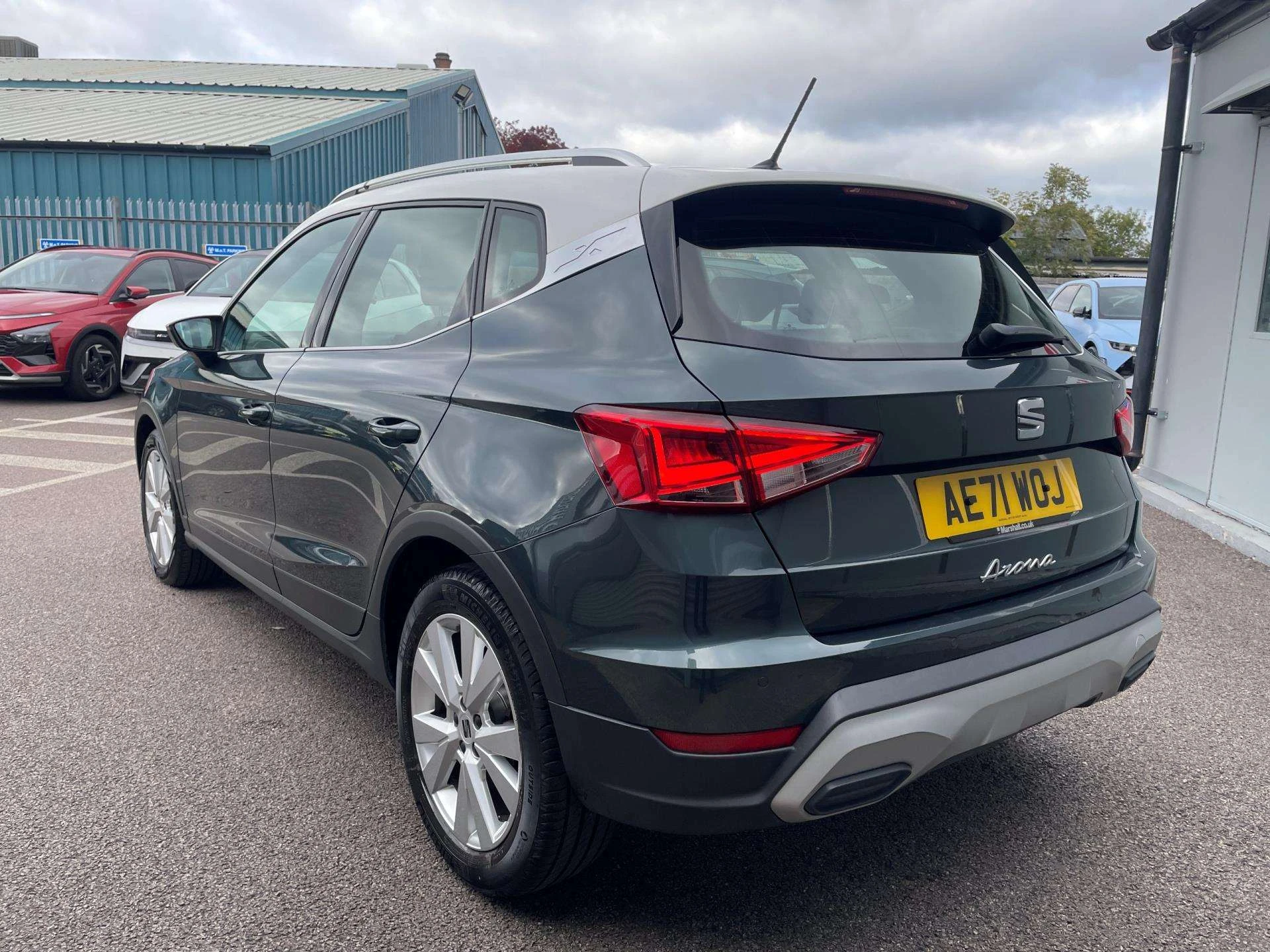 Vehicle image 5