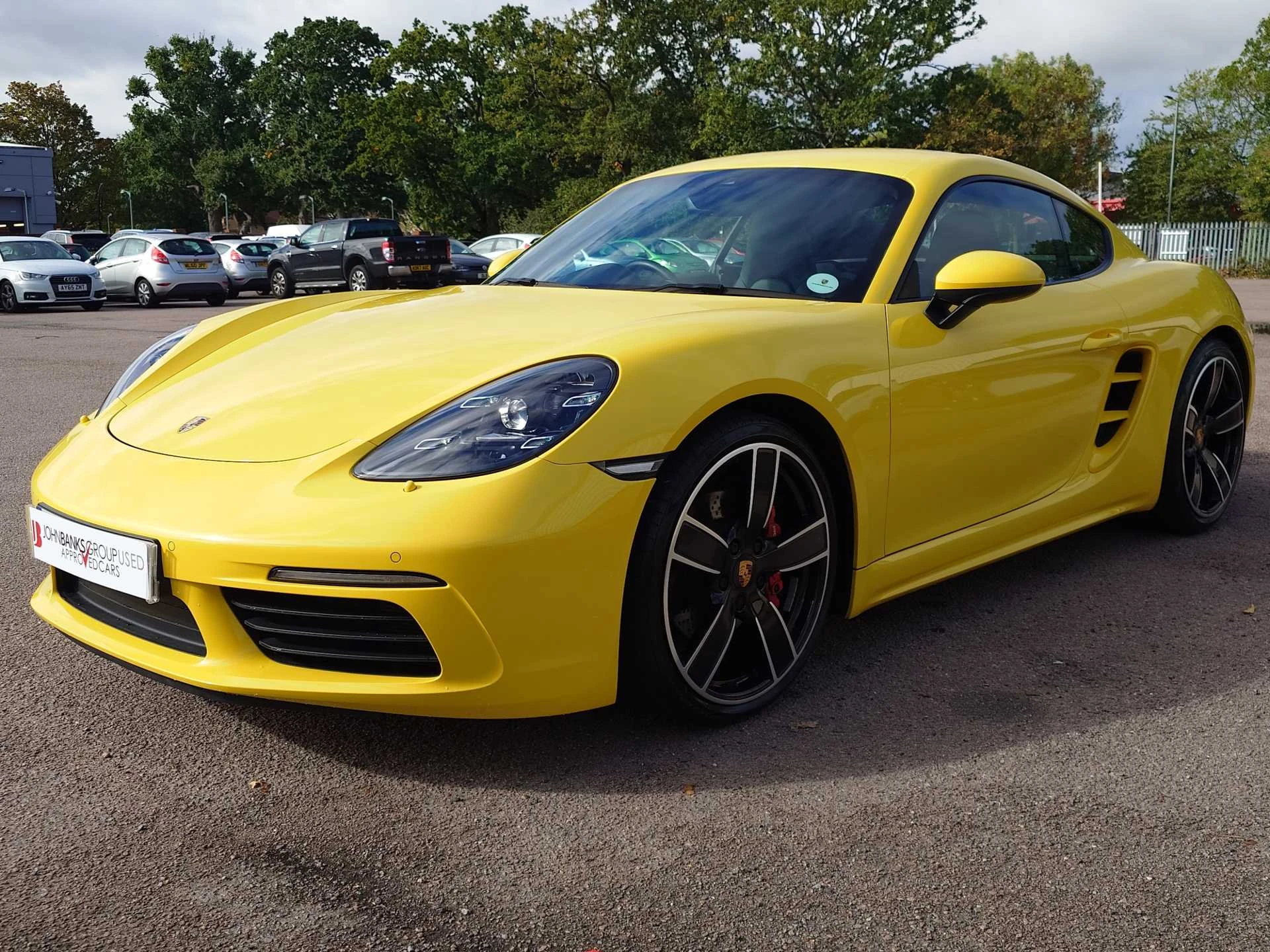 Vehicle image 7