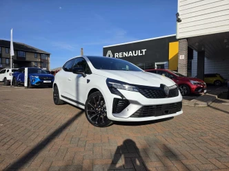 Renault Clio Listing Image