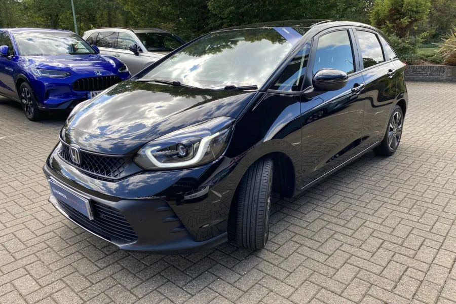 Vehicle Image - 2