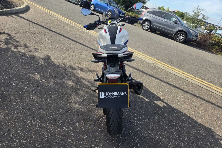 Vehicle Image - 3
