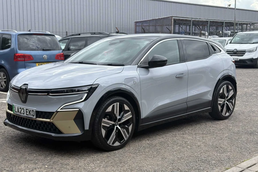 Vehicle Image - 1