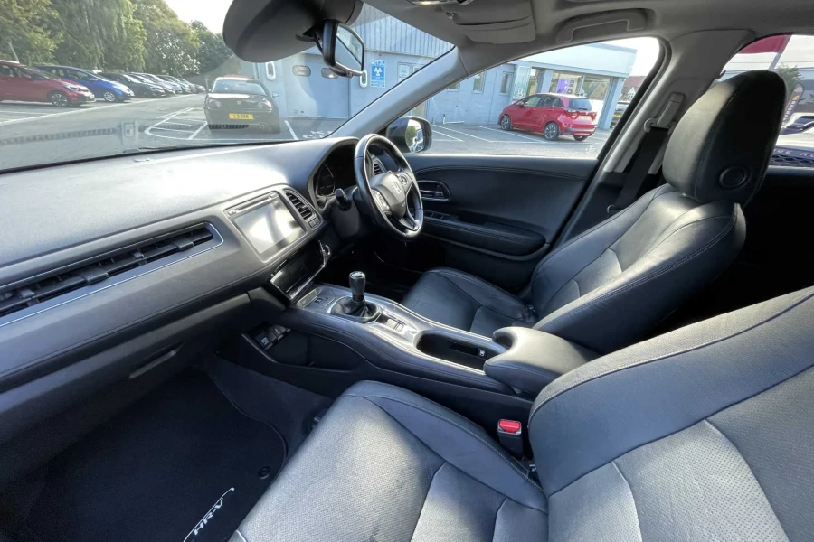 Vehicle Image - 1