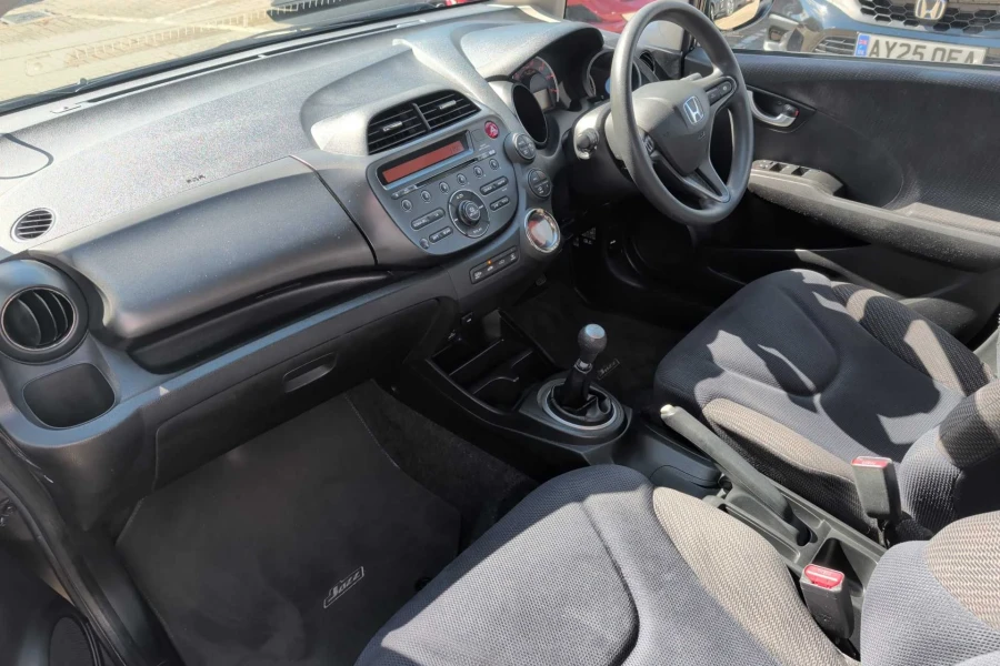 Vehicle Image - 1