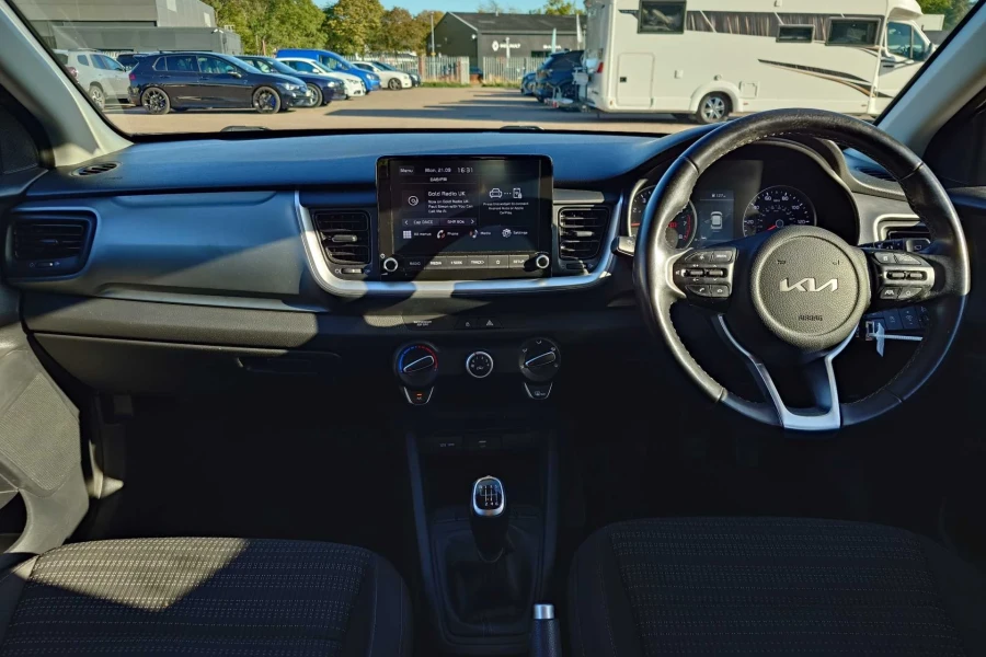 Vehicle Image - 3