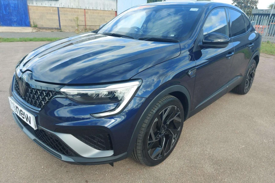Vehicle Image - 2