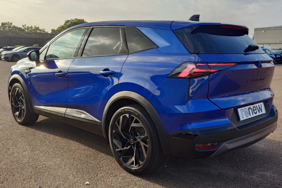 Vehicle Image - 2