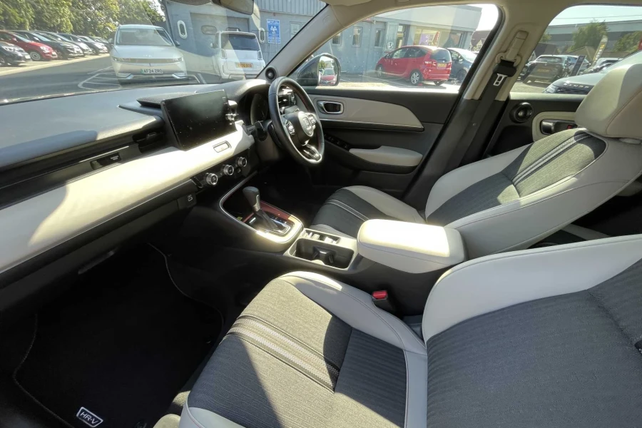 Vehicle Image - 1