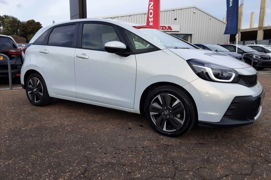Vehicle Image - 2