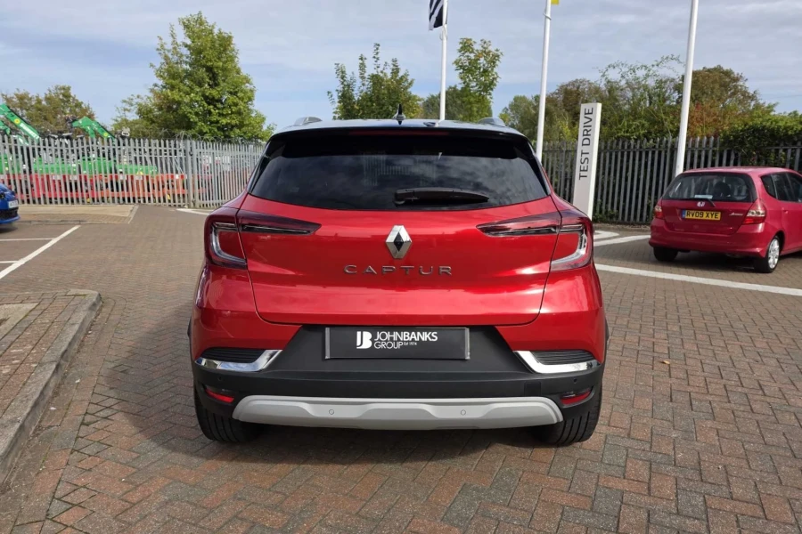 Vehicle Image - 2