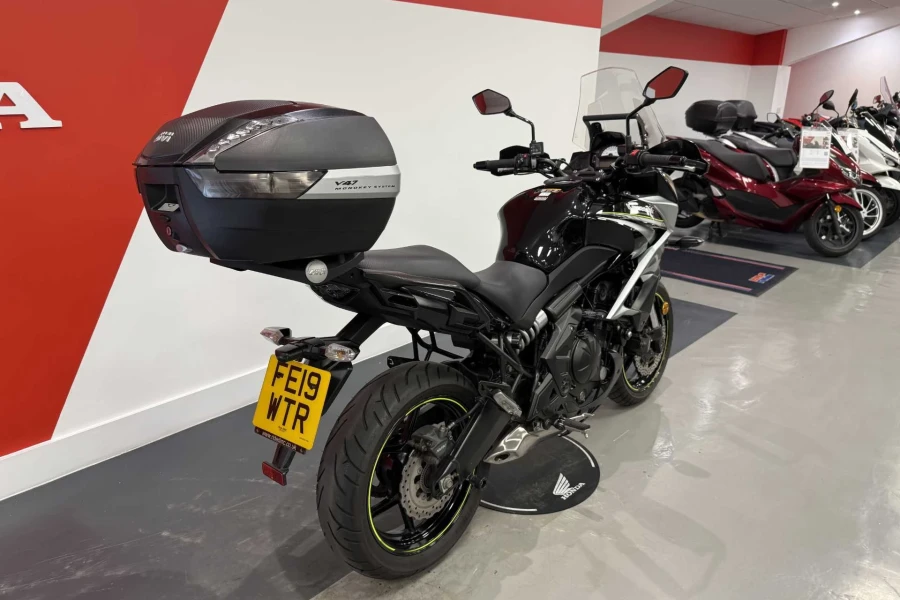 Vehicle Image - 2