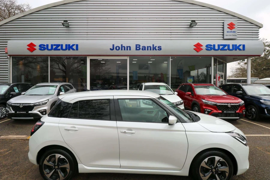 Vehicle Image - 3