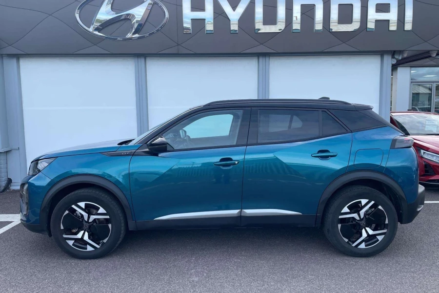 Vehicle Image - 2