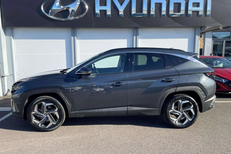 Vehicle Image - 2