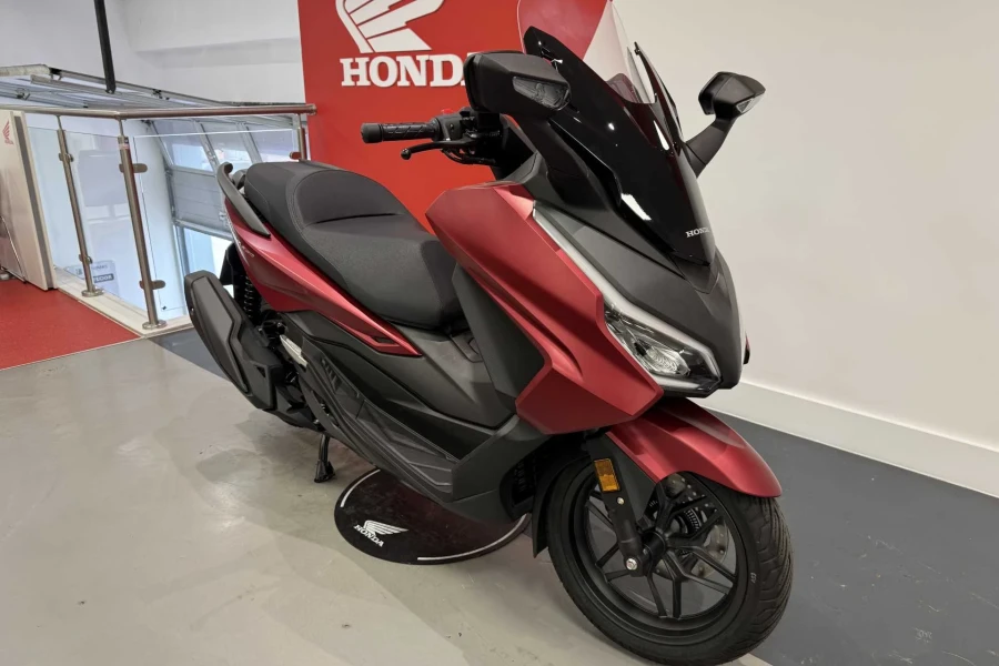 Vehicle Image - 1
