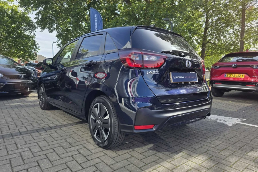 Vehicle Image - 2