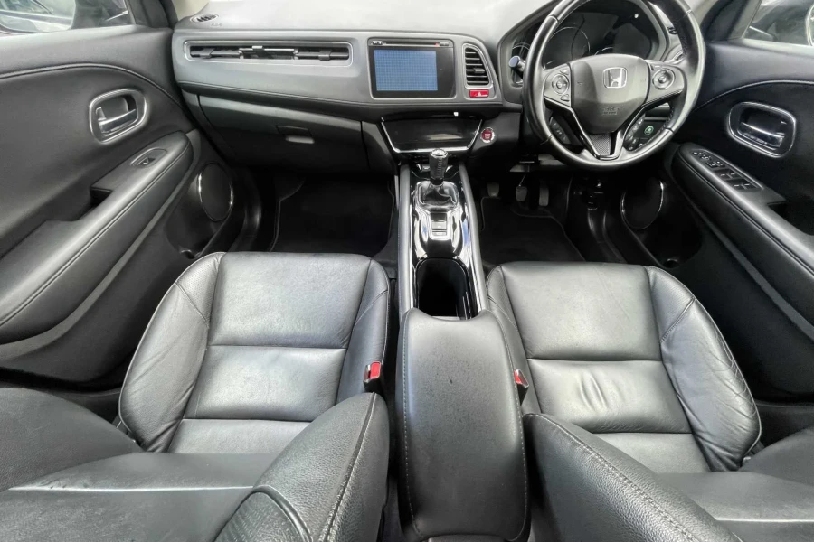 Vehicle Image - 3