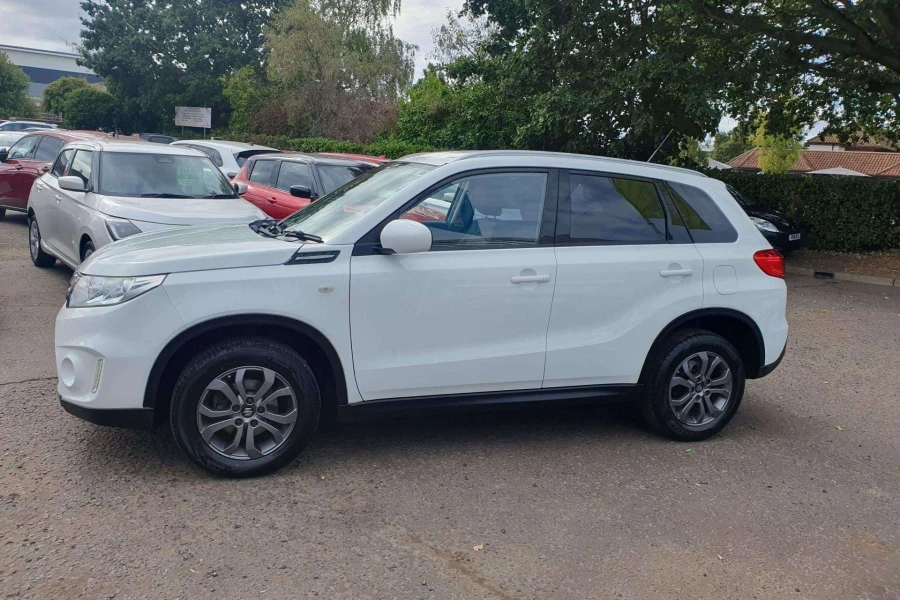 Vehicle Image - 3