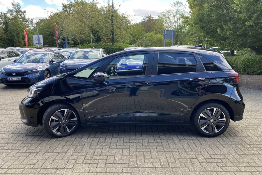 Vehicle Image - 3