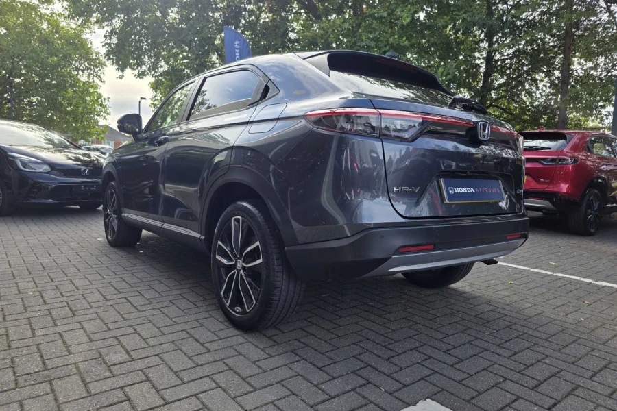 Vehicle Image - 2