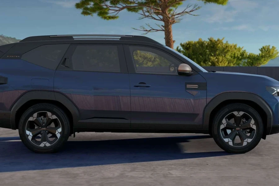 Vehicle Image - 2