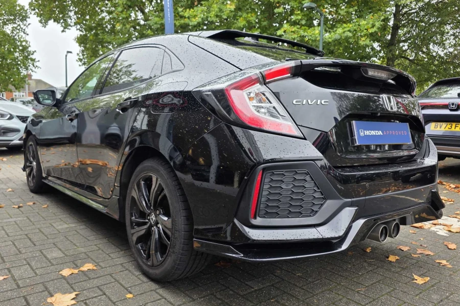 Vehicle Image - 2