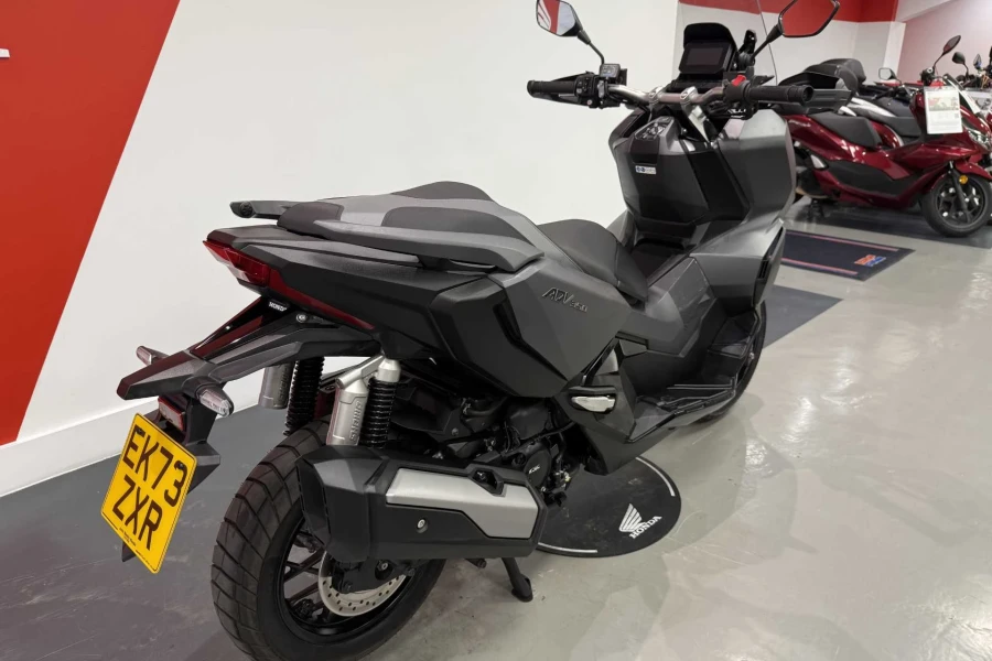Vehicle Image - 2