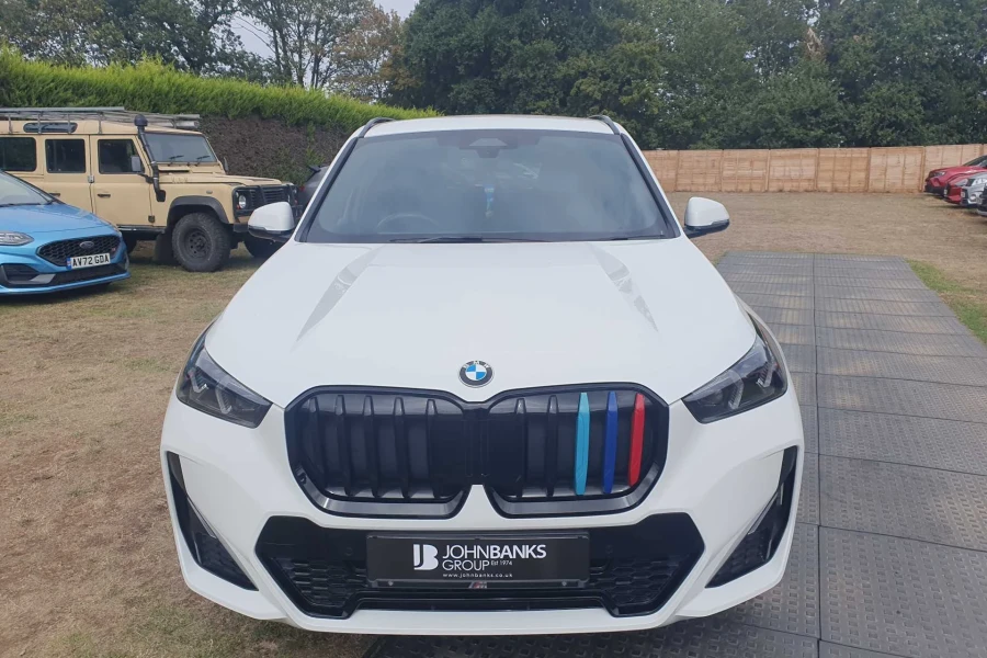 Vehicle Image - 1