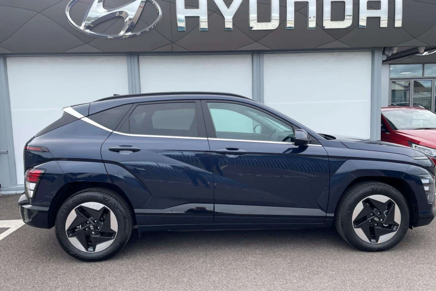 Vehicle Image - 1