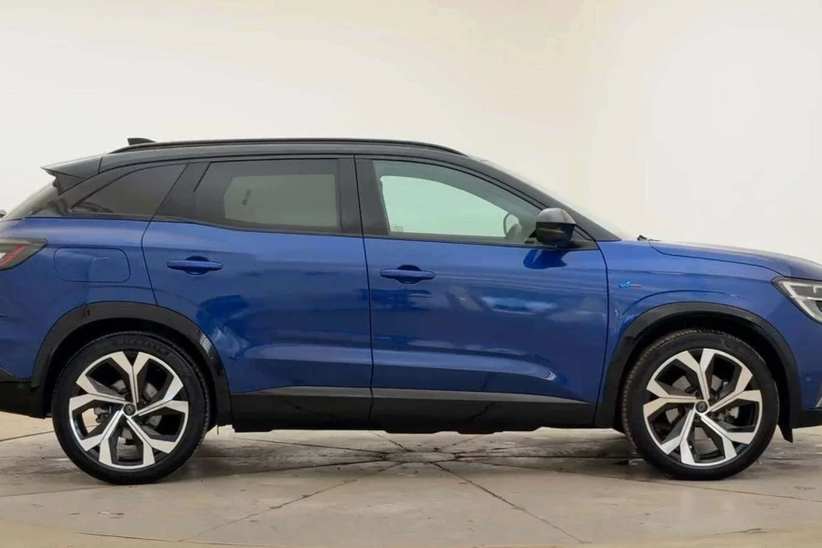Vehicle Image - 1
